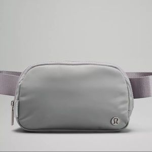 Lululemon everywhere belt bag